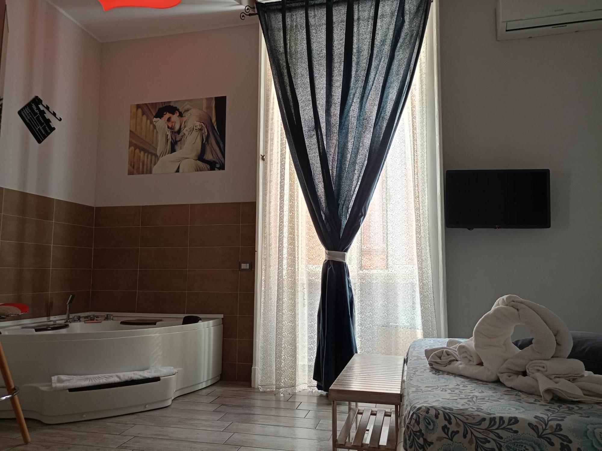 לינה וארוחת בוקר נאפולי Artisti Bed&Dreams מראה חיצוני תמונה